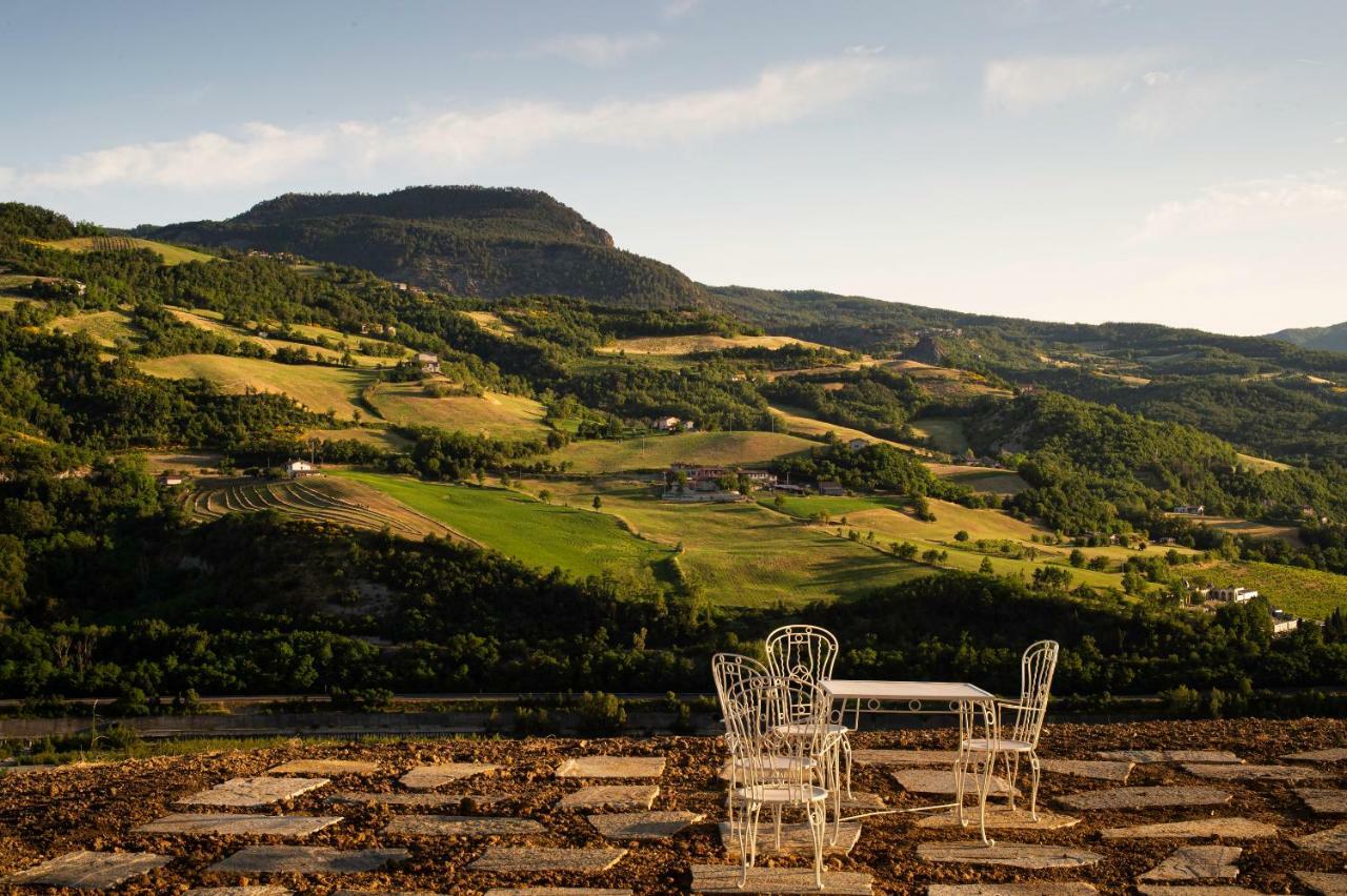 Relais Sant'Ambrogio Villa Бобио Екстериор снимка