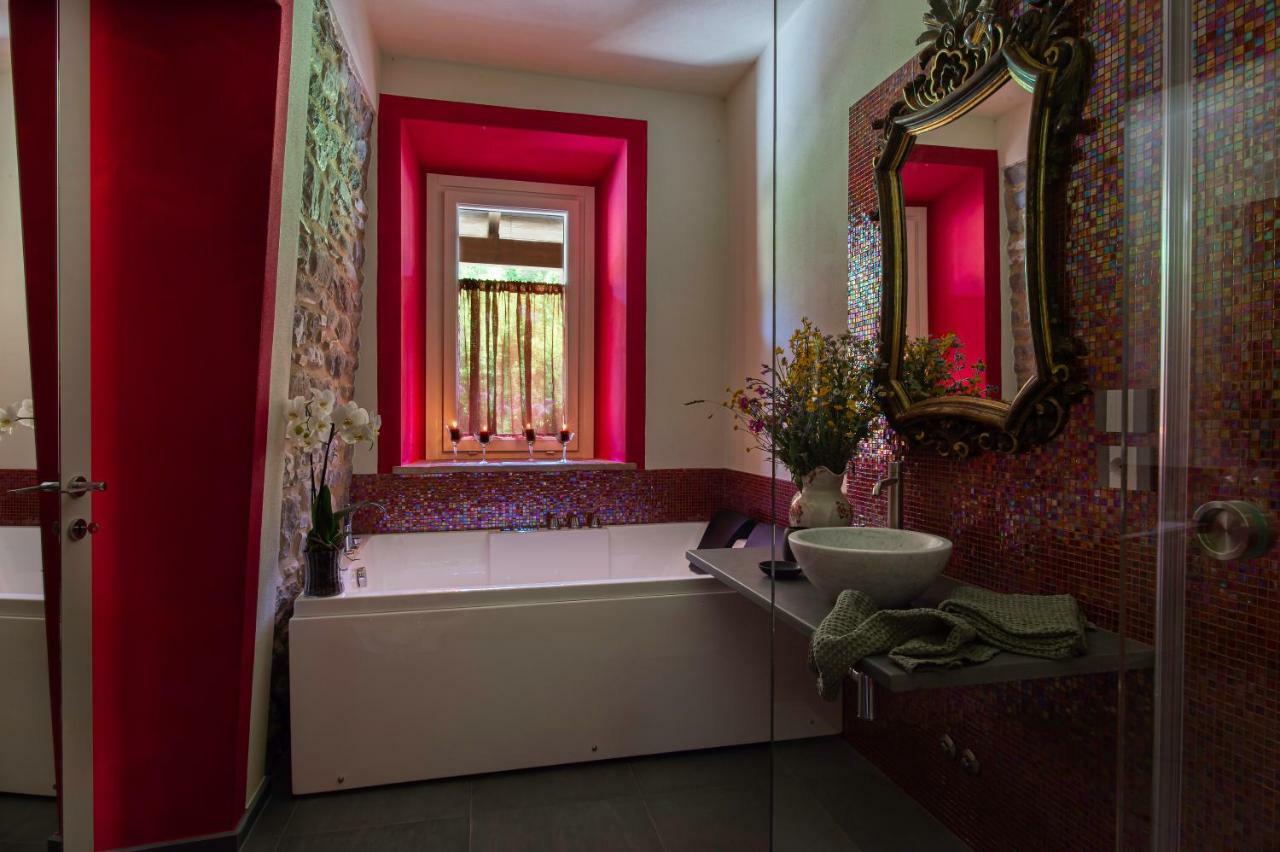 Relais Sant'Ambrogio Villa Бобио Екстериор снимка